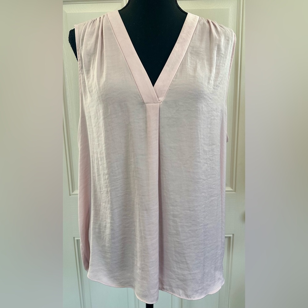 Vince Camuto Soft Blush Pink V-Neck Blouse, L